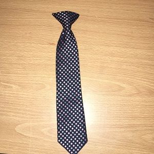 Clip on tie